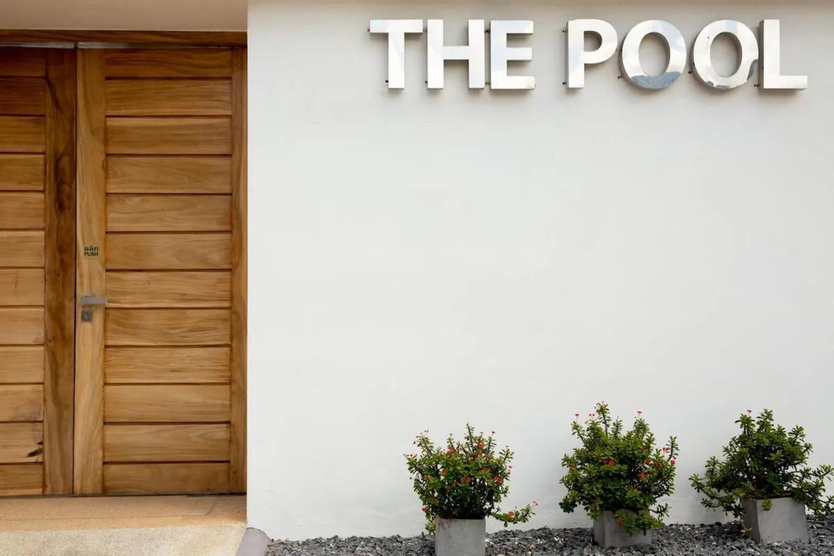 छुट्टी का घर The Pool *